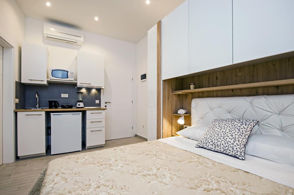 Garzoto Rooms And Studios Ровинь Экстерьер фото